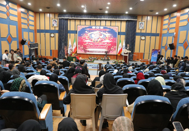 با حضور پرشور دانشجویان، آیین بزرگداشت رودکی و شب یلدا برگزار شد