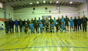 نایب‌قهرمانی تیم والیبال کارکنان دانشگاه بیرجند در مسابقات منطقه ۹ کشور