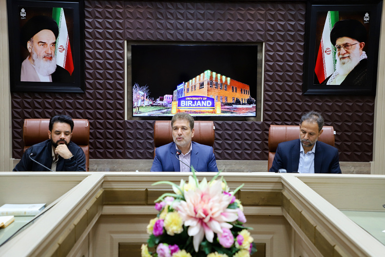 جلسه هماندیشی پنجمین سالگرد شهادت مدافع حرم شهید بصیری پور