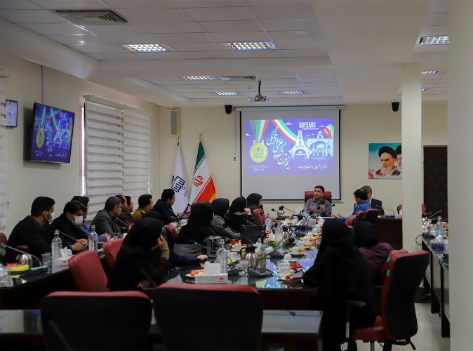 نشست صمیمانه سرپرست دانشگاه بیرجند با کارکنان حوزه معاونت آموزشی و تحصیلات تکمیلی